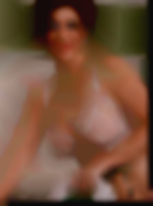 Showing pussy club for money from Lorain!!!